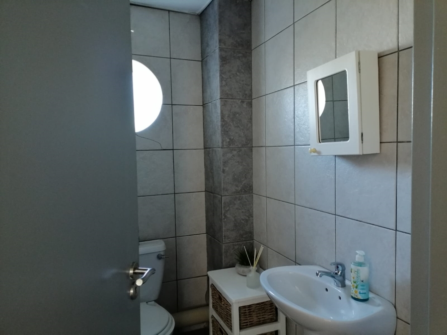 To Let commercial Property for Rent in Wellway Park Western Cape